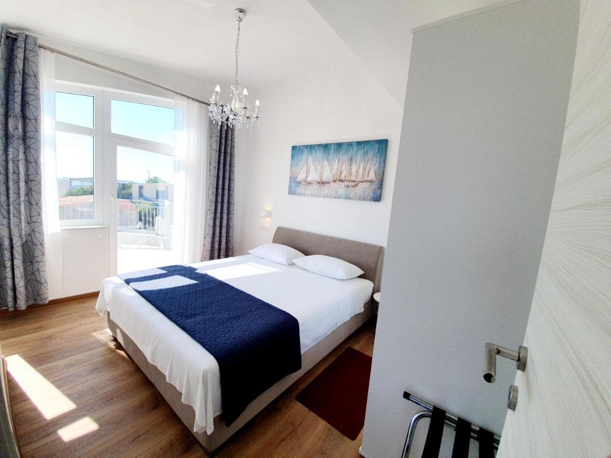 White House Apartments Dugi Rat Ngoại thất bức ảnh