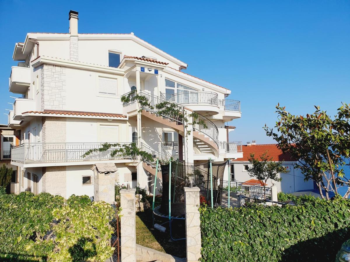 White House Apartments Dugi Rat Ngoại thất bức ảnh