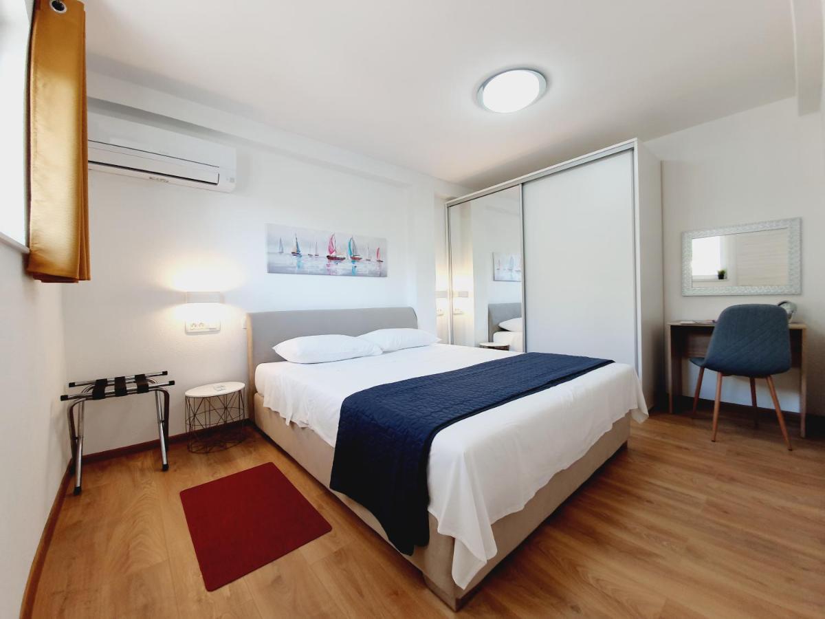 White House Apartments Dugi Rat Ngoại thất bức ảnh
